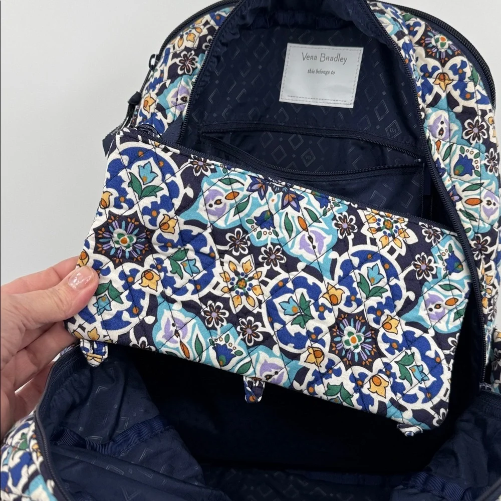 Vera Bradley Essential Backpack Lisbon Medallion Cool